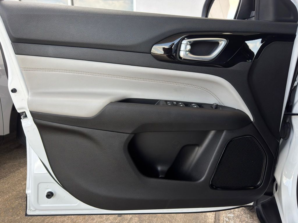 2024 Jeep Compass Limited White at DeMontrond Auto Country