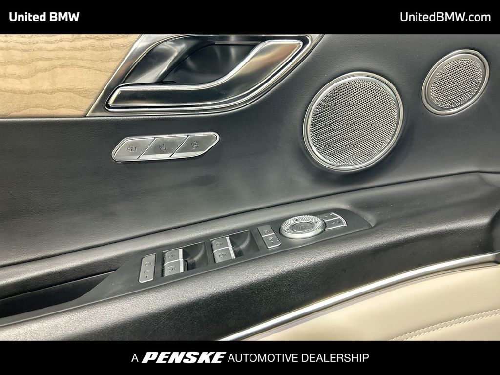 Thumbnail: 2021 Genesis GV80 - 11