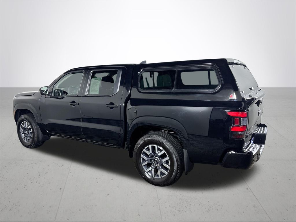 2024 Nissan Frontier SL
