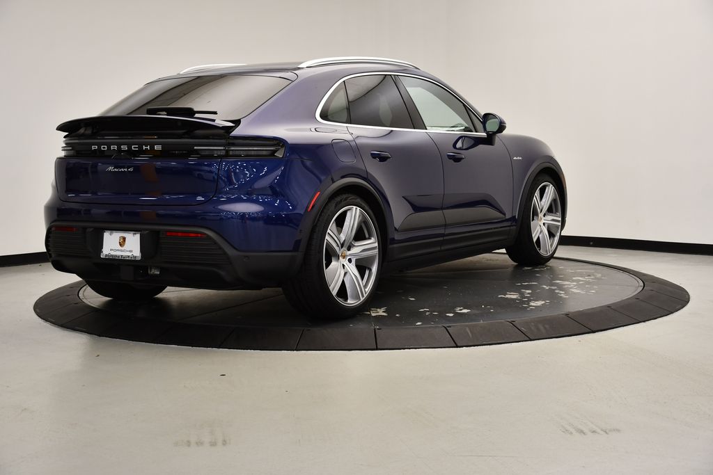 2024 Porsche Macan T 5