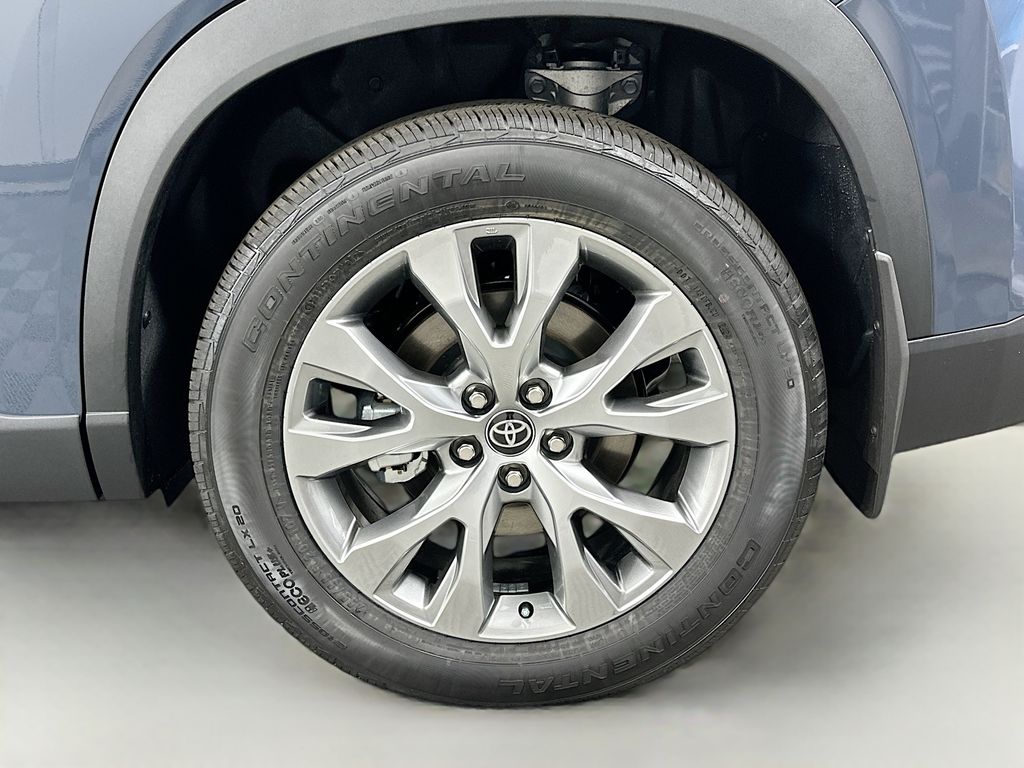 2025 Toyota Grand Highlander Limited 22