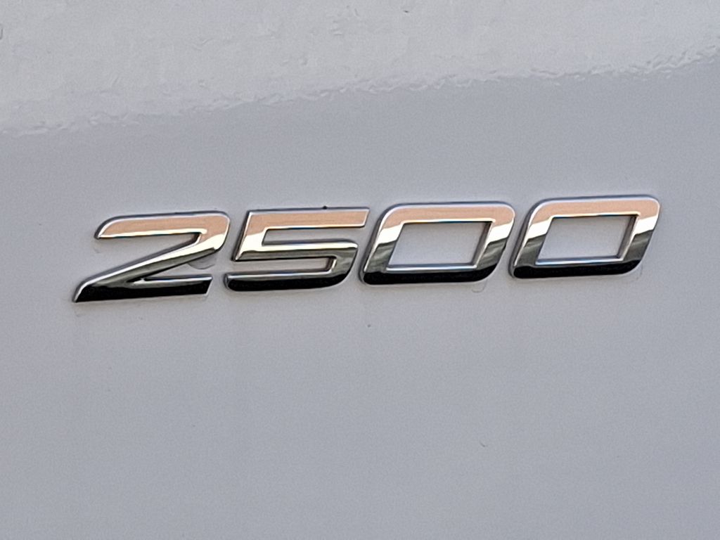 2025 Mercedes-Benz Sprinter 2500 23
