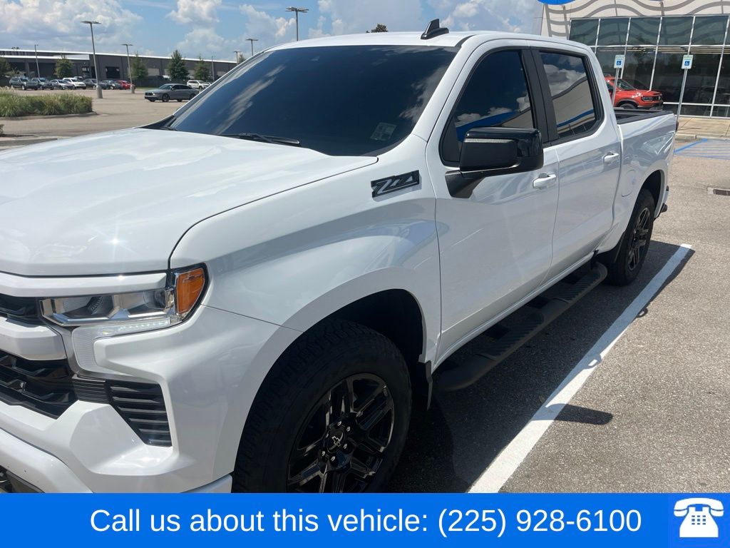 Summit White 2026 Chevrolet Silverado 1500 Pickup Truck Four-Wheel Drive Automatic