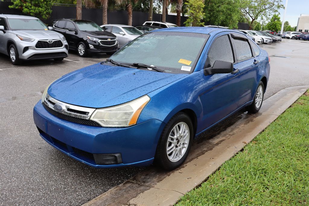 Thumbnail: 2010 Ford Focus - 1