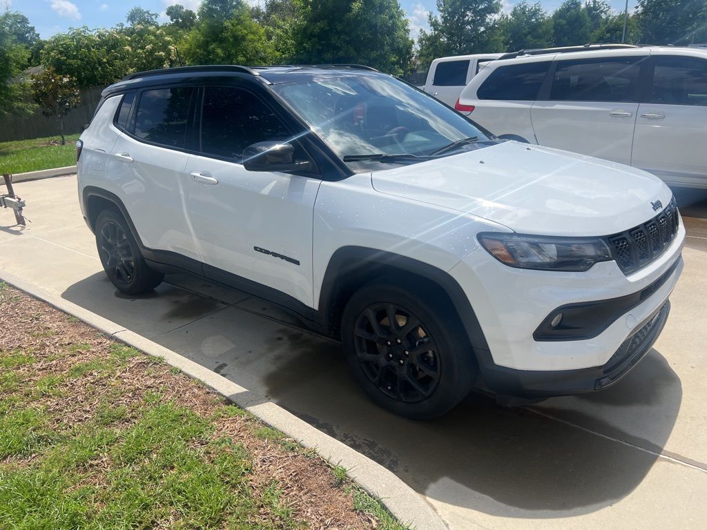 Bright White Clearcoat 2024 Jeep Compass Altitude 4WD SUV / Crossover Four-Wheel Drive 8-Speed Automatic