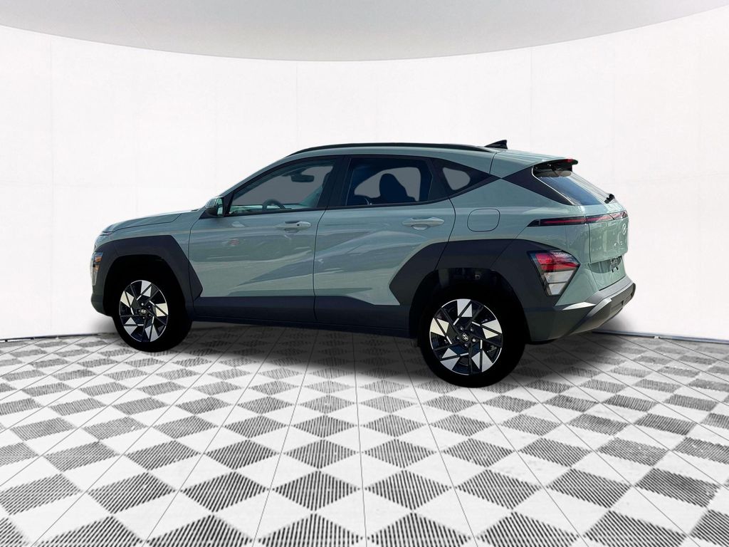 2025 Hyundai Kona SEL 4