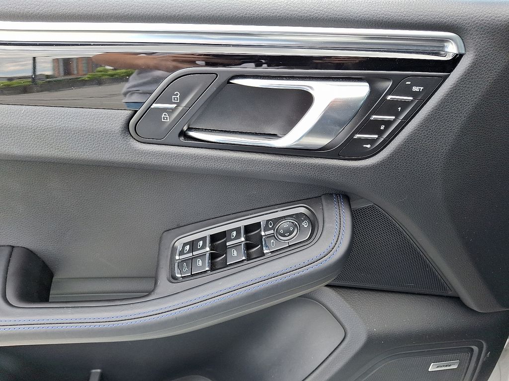 2024 Porsche Macan T 15
