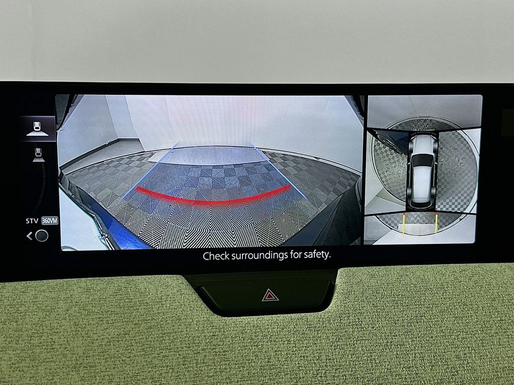 Thumbnail: 2025 Mazda CX-90 - 14