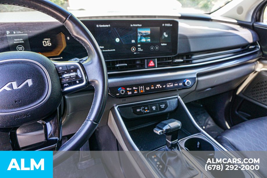 Used 2025 Black Kia LXS image 44