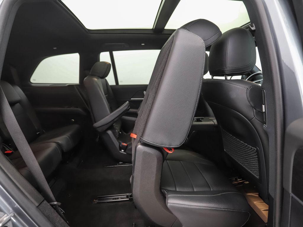 Thumbnail: 2021 Mercedes-Benz GLS - 30
