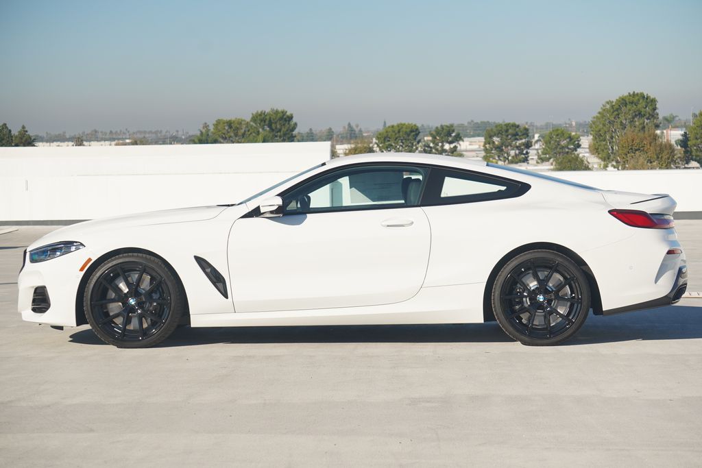 Thumbnail: 2026 BMW 8 Series - 4