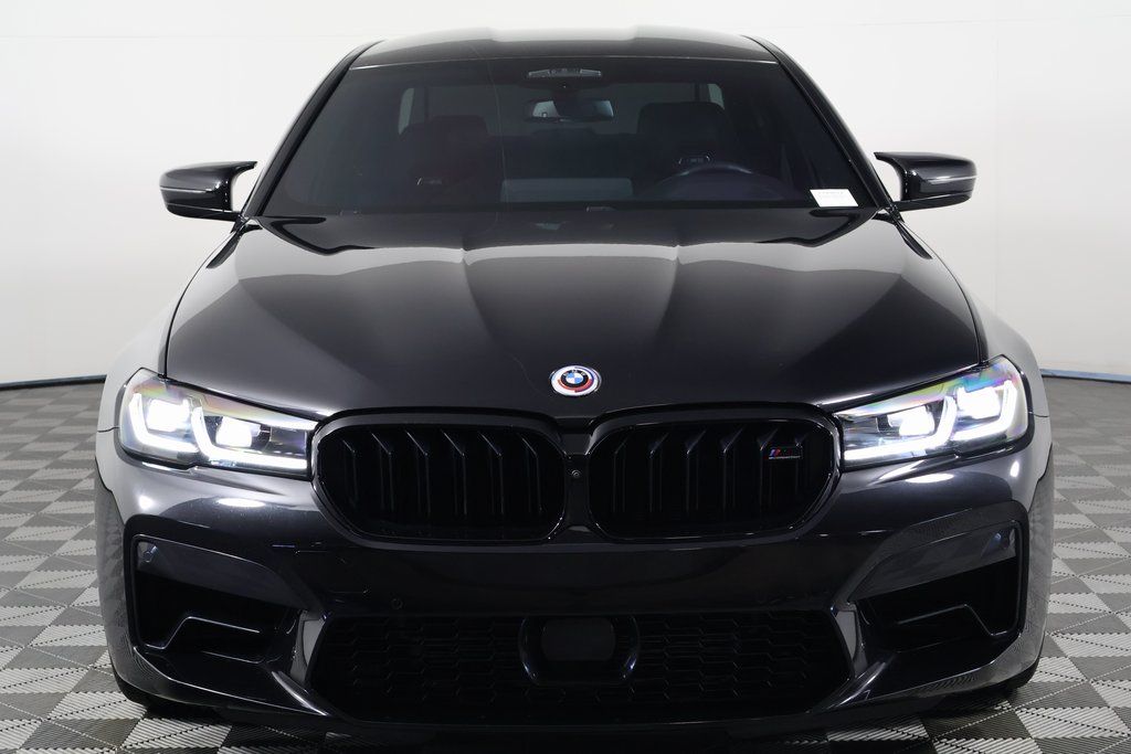 Thumbnail: 2023 BMW M5 - 2