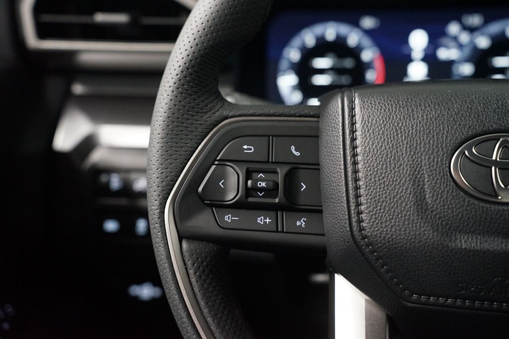 Thumbnail: 2025 Toyota Tacoma - 15