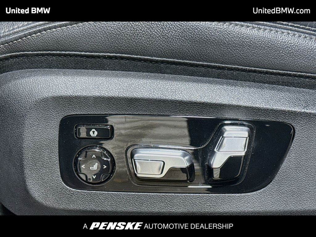 Thumbnail: 2021 BMW X6 - 4