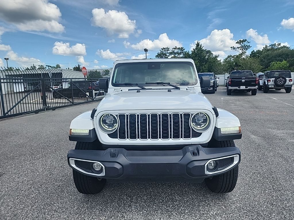 2024 White Jeep Wrangler Sahara 4X4 SUV