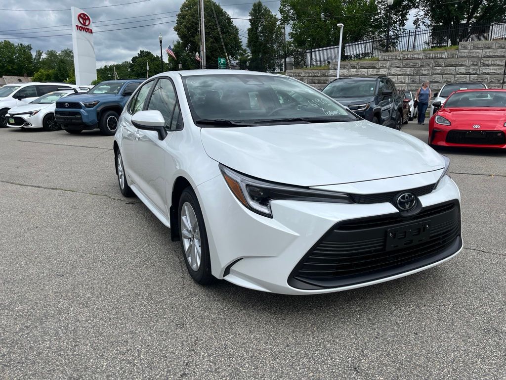 2026 Toyota Corolla Hybrid LE