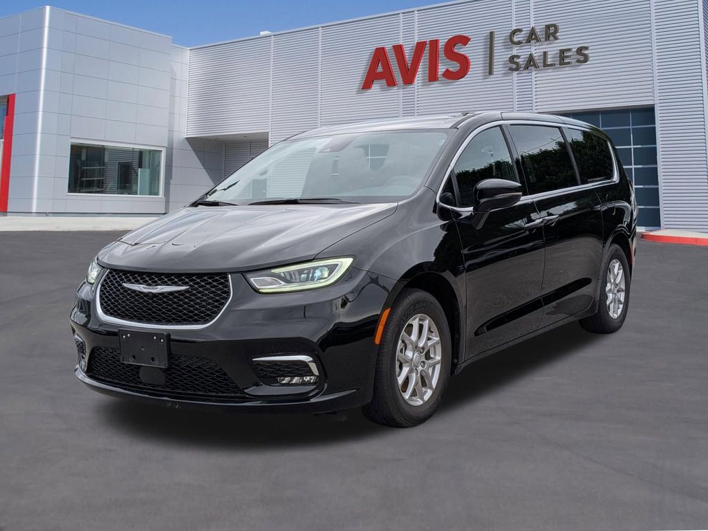Diamond Black Crystal Pearlcoat 2025 Chrysler Pacifica Select FWD Minivan Front-Wheel Drive 9-Speed Automatic