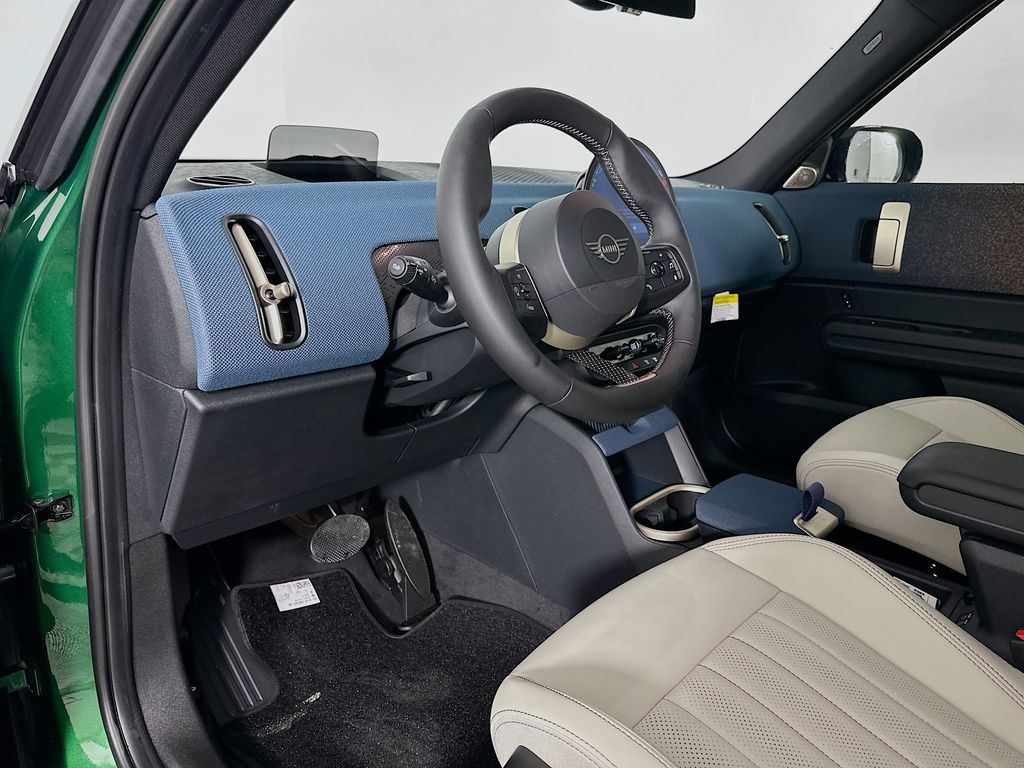 2025 MINI Cooper Countryman Base 9