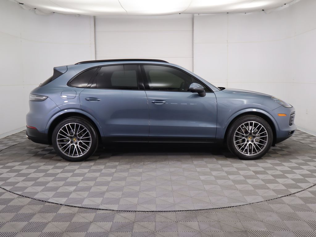 Thumbnail: 2020 Porsche Cayenne - 4