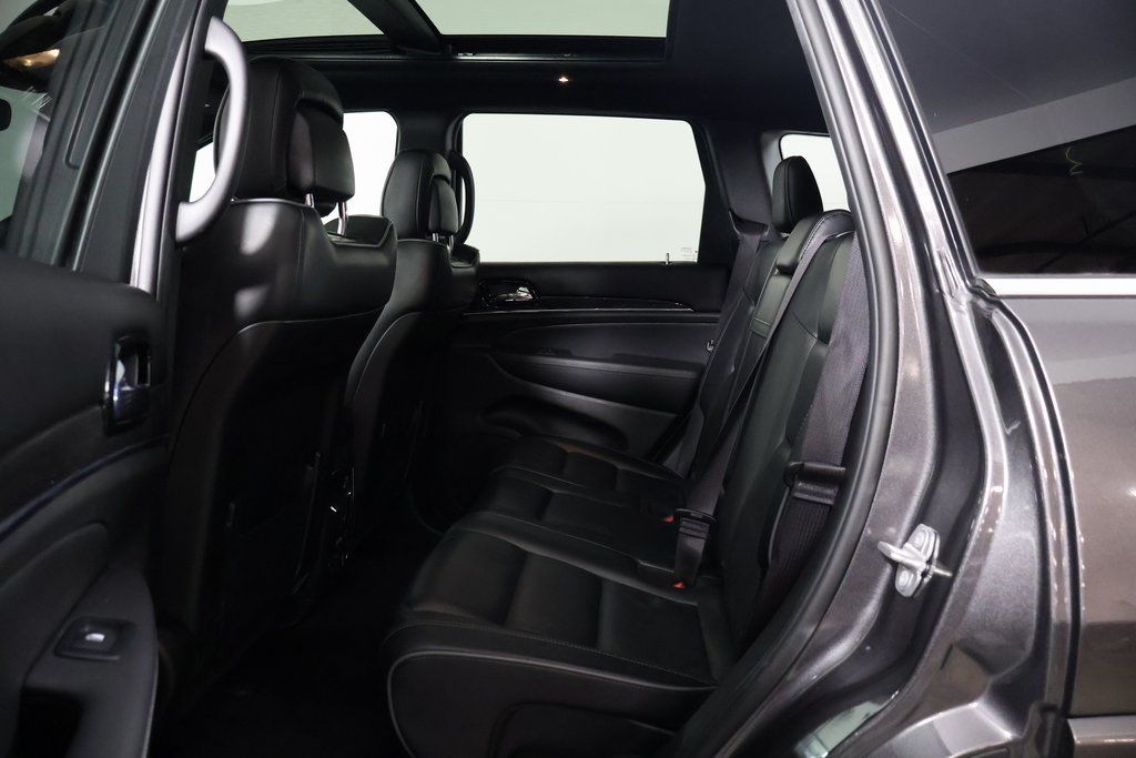 Thumbnail: 2019 Jeep Grand Cherokee - 11