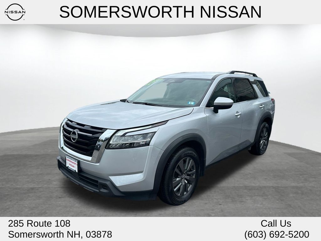 Brilliant Silver Metallic 2022 Nissan Pathfinder SUV / Crossover All-Wheel Drive 9-Speed Automatic