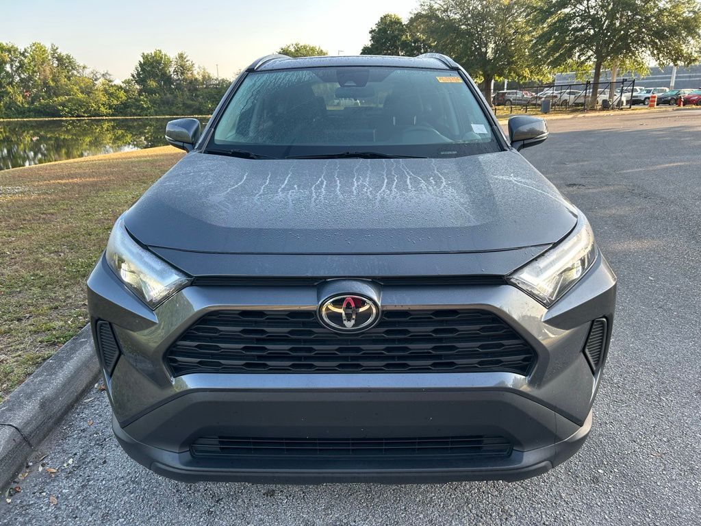2023 Toyota RAV4 XLE 8