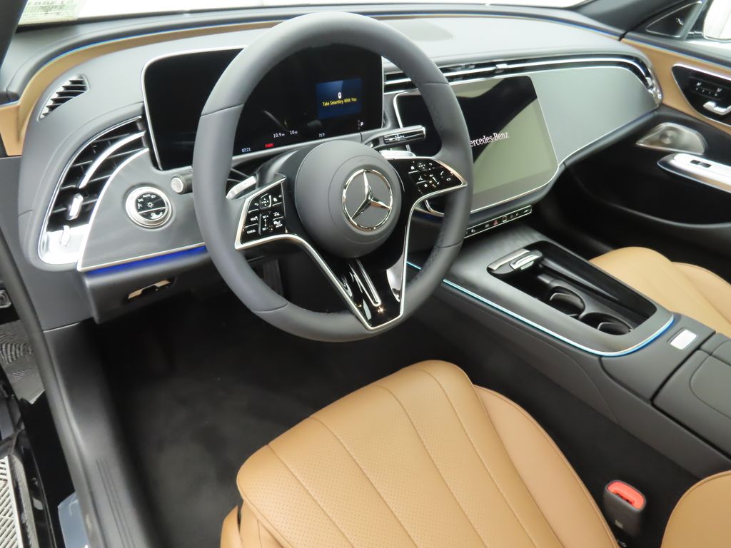 2025 Mercedes-Benz E-Class E 450 9