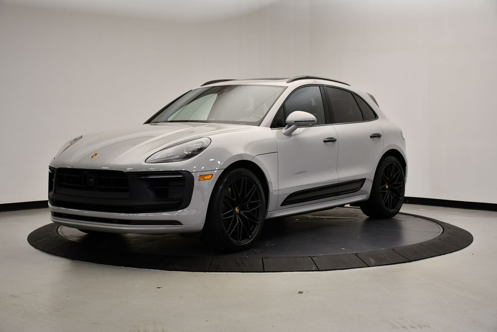Thumbnail: 2025 Porsche Macan - 1