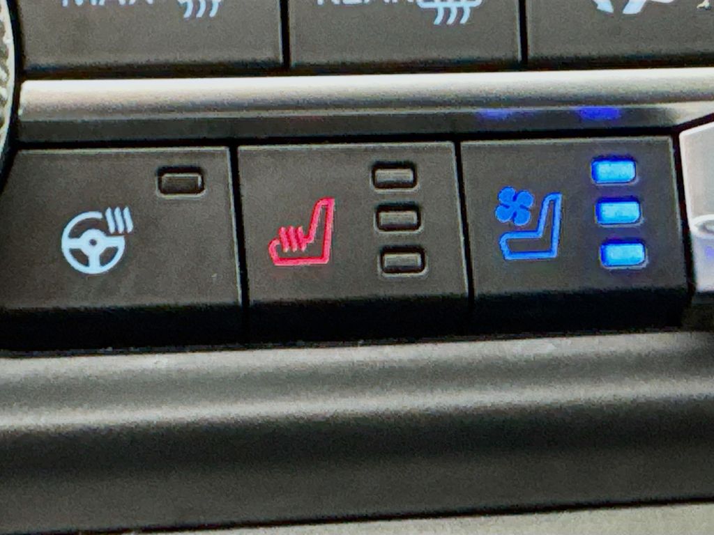 Used Car 2023 Ford Expedition  Limited For Sale Under $40,000 In Austin, Texas