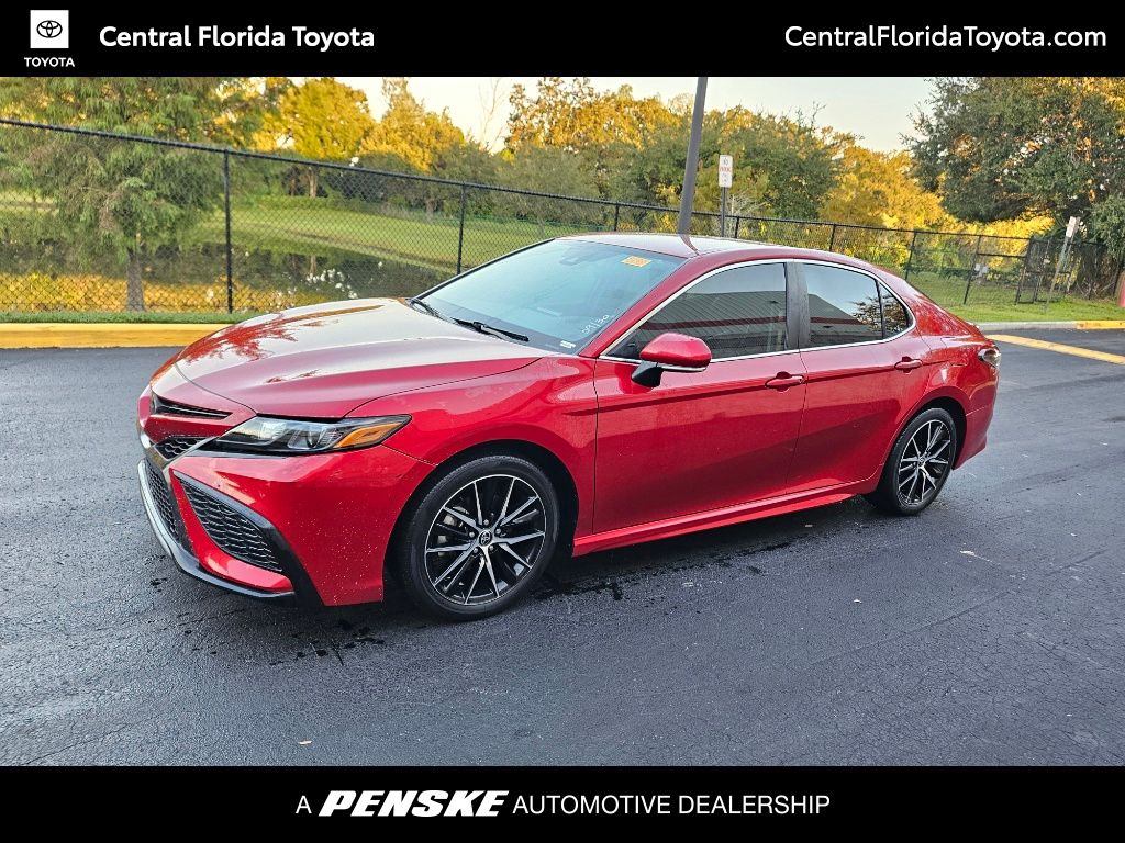 2022 Toyota Camry SE -
                Orlando, FL