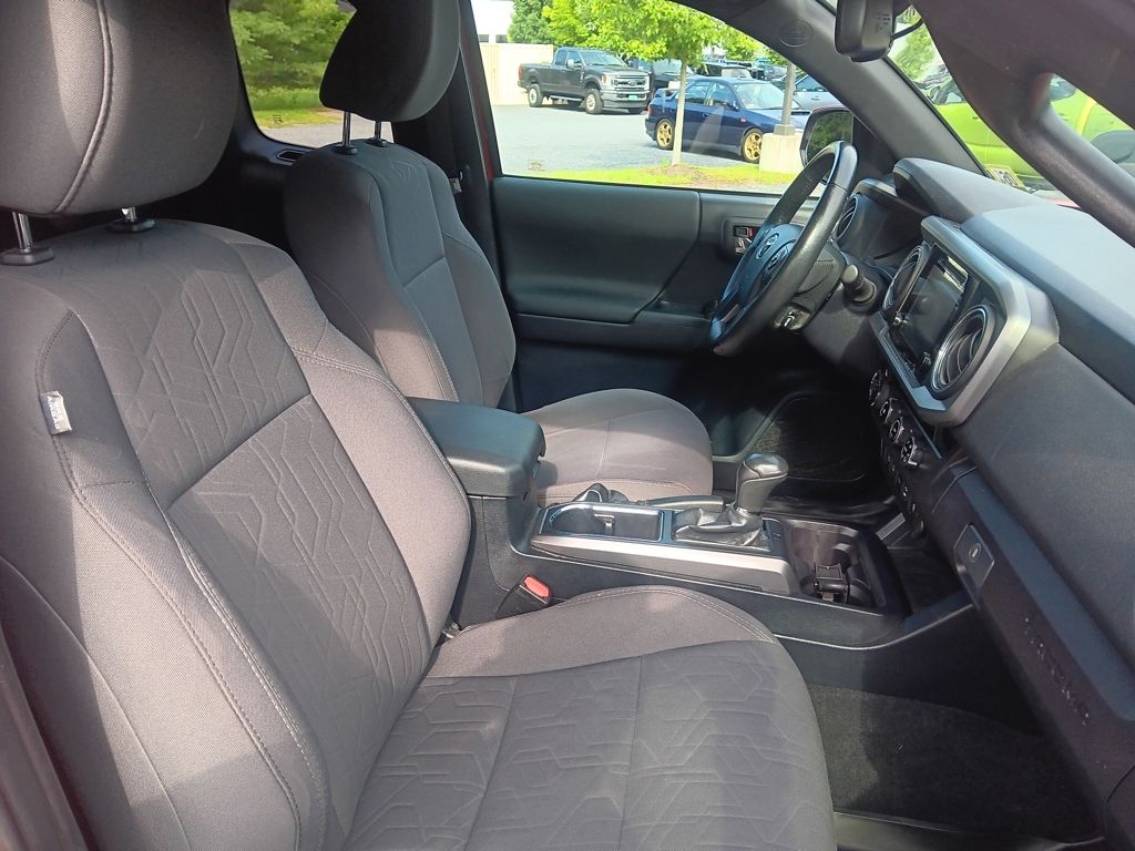 Used 2018 Toyota Tacoma Truck