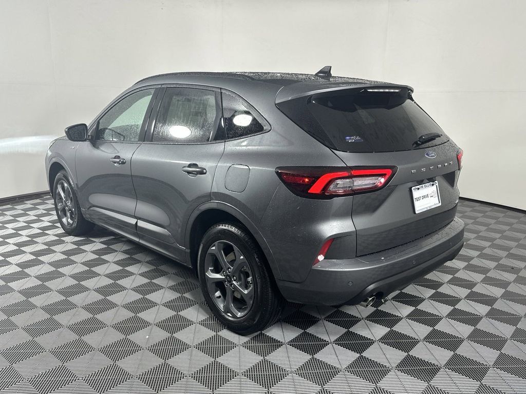 2024 Ford Escape ST-Line 5