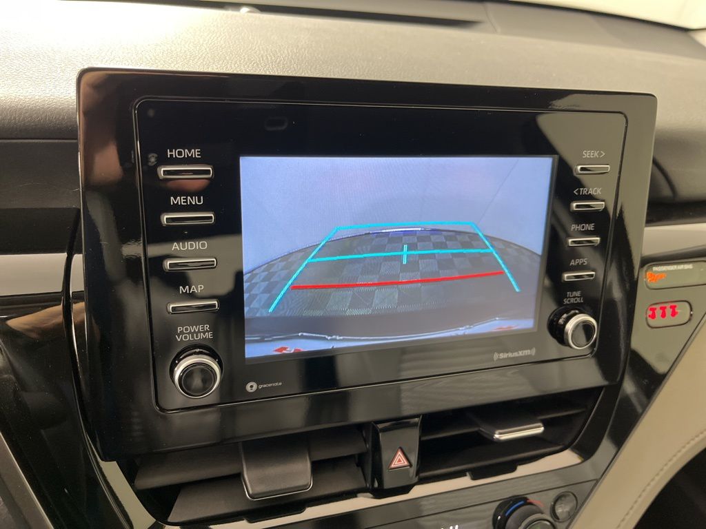 2024 Toyota Camry SE 27