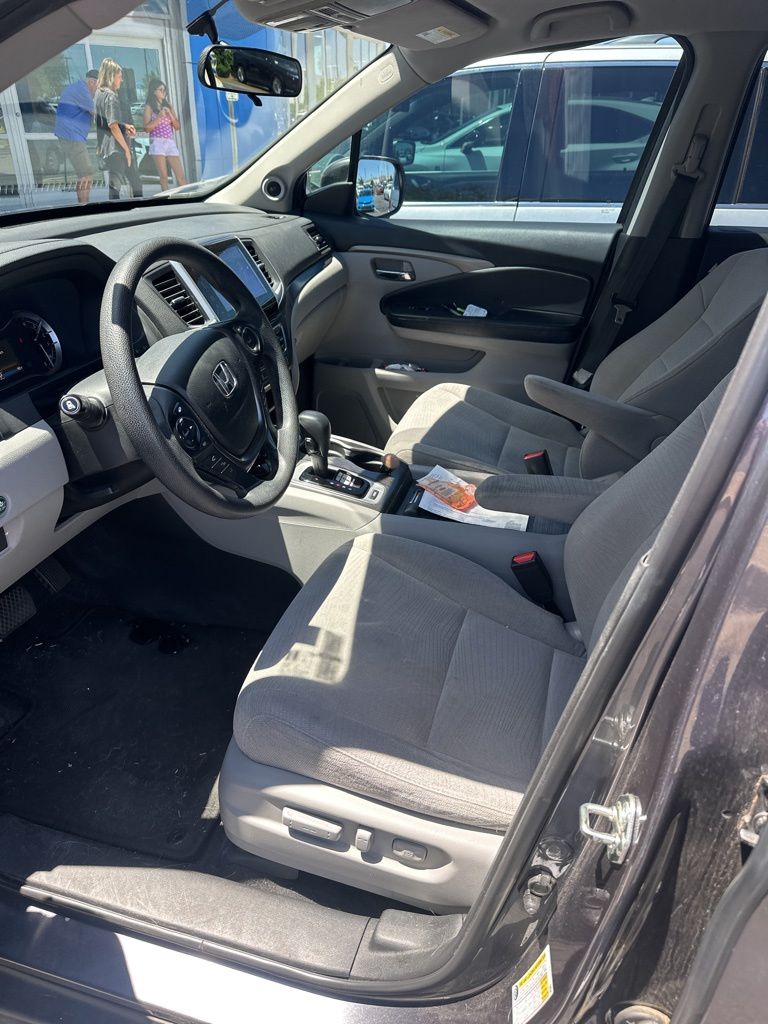 Thumbnail: 2018 Honda Pilot - 8