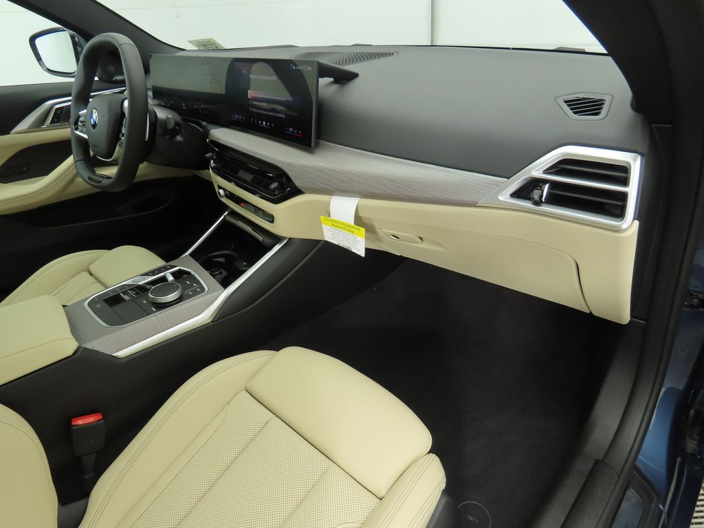 Thumbnail: 2026 BMW 4 Series - 18