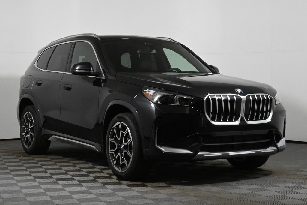 2025 BMW X1 xDrive28i 9