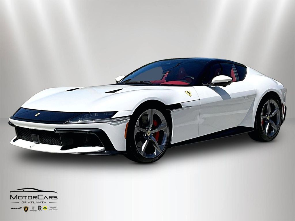 White 2026 Ferrari 12Cilindri Coupe RWD Coupe Rear-Wheel Drive 8-Speed Dual Clutch