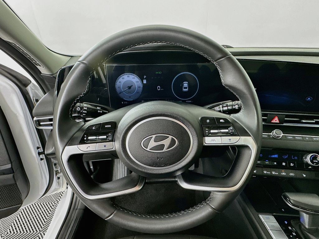 Thumbnail: 2025 Hyundai Elantra - 11