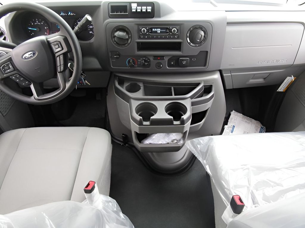 New 2025 White Ford Base image 7