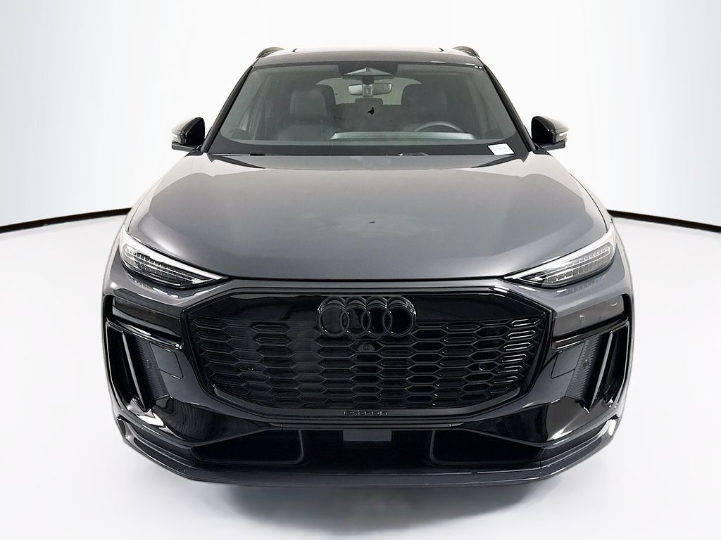 Thumbnail: 2027 Audi Q6 e-tron - 2