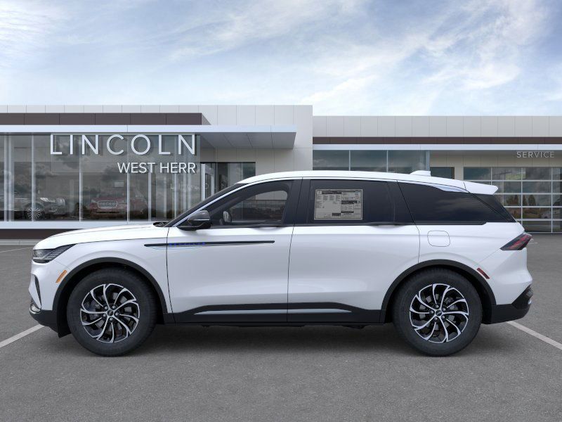 New 2026 White Lincoln Premiere image 4