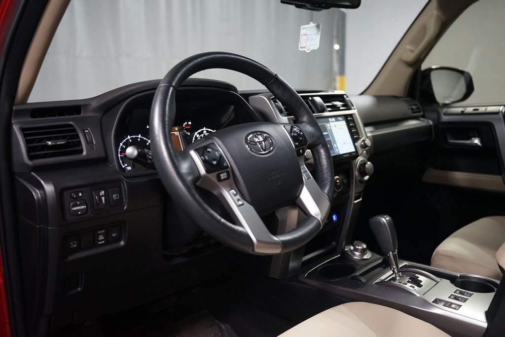 Thumbnail: 2023 Toyota 4Runner - 6