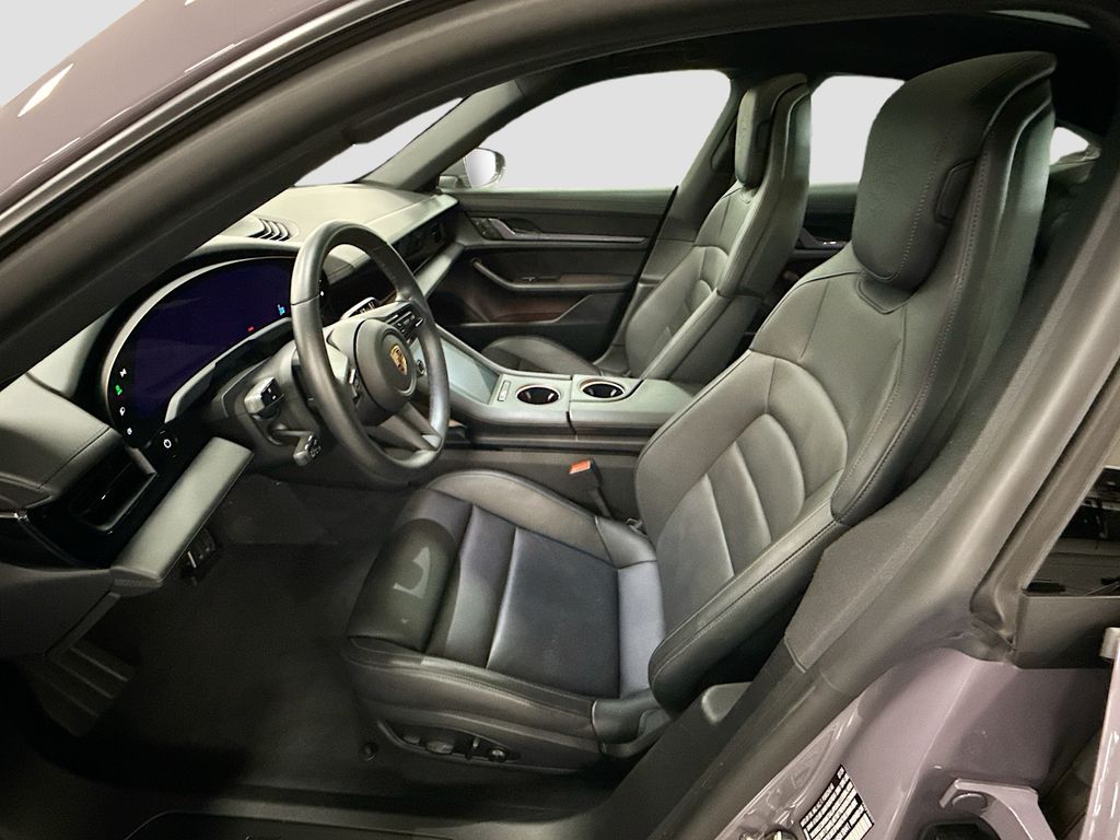 Thumbnail: 2025 Porsche Taycan - 5