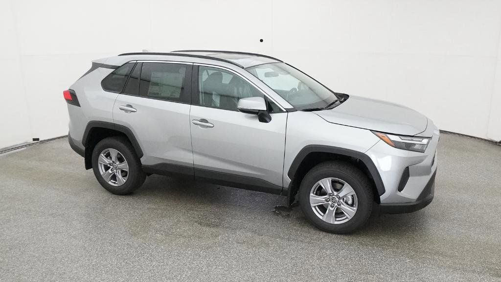 Thumbnail: 2025 Toyota RAV4 - 6