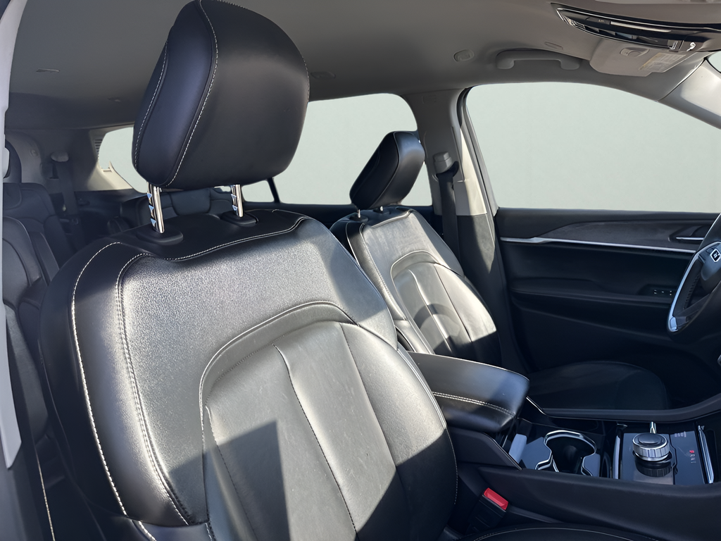 Used Car 2022 Jeep Grand Cherokee L  Limited For Sale Under $35,000 In Austin, Texas