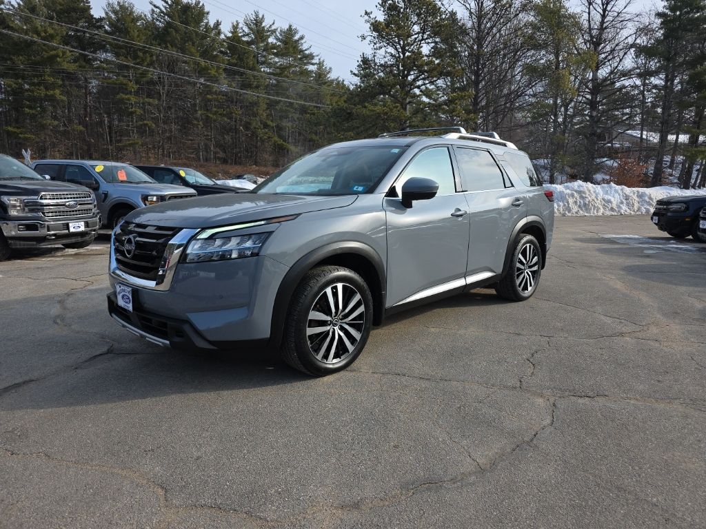 2023 Nissan Pathfinder Platinum 4WD
