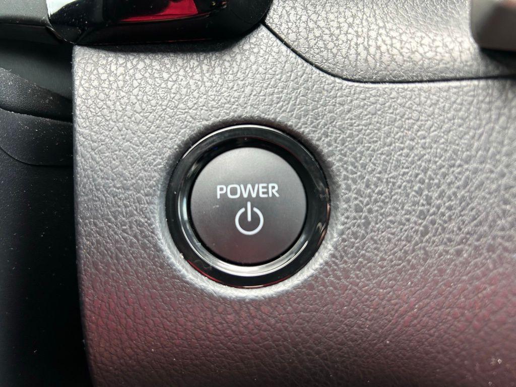 Thumbnail: 2025 Toyota Camry - 28