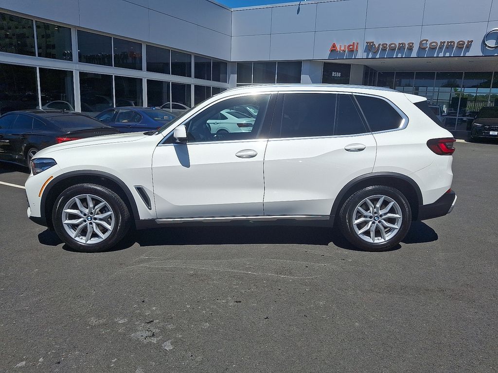 2022 BMW X5 xDrive40i 7