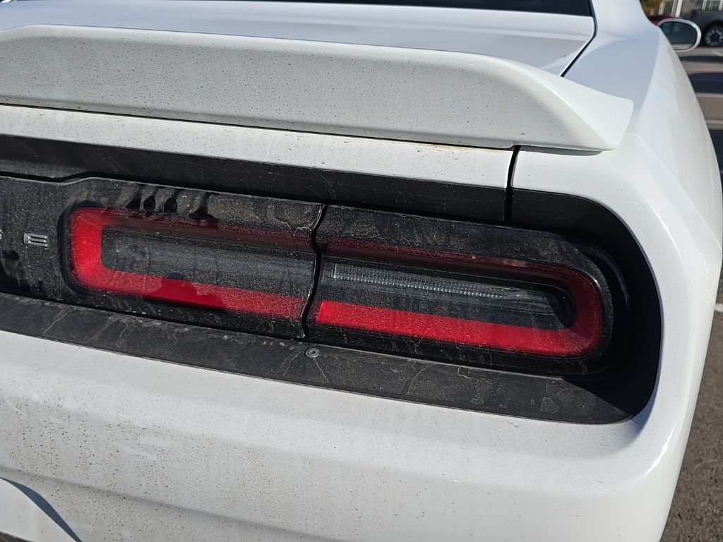 2021 Dodge Challenger R/T photo 7