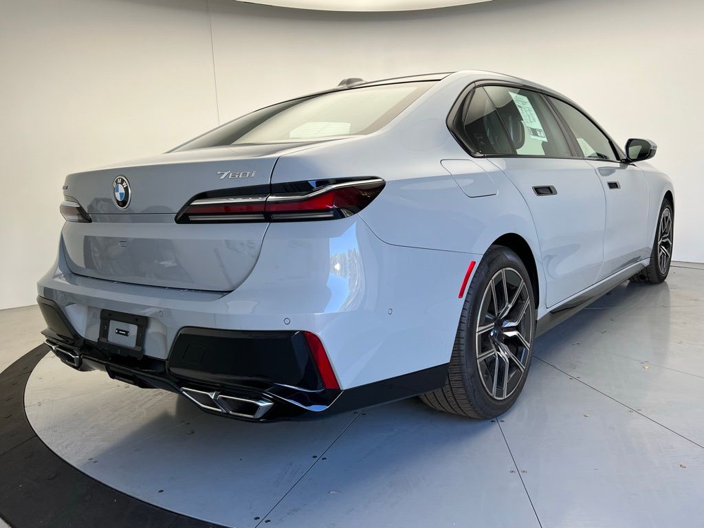 Thumbnail: 2024 BMW 7 Series - 5